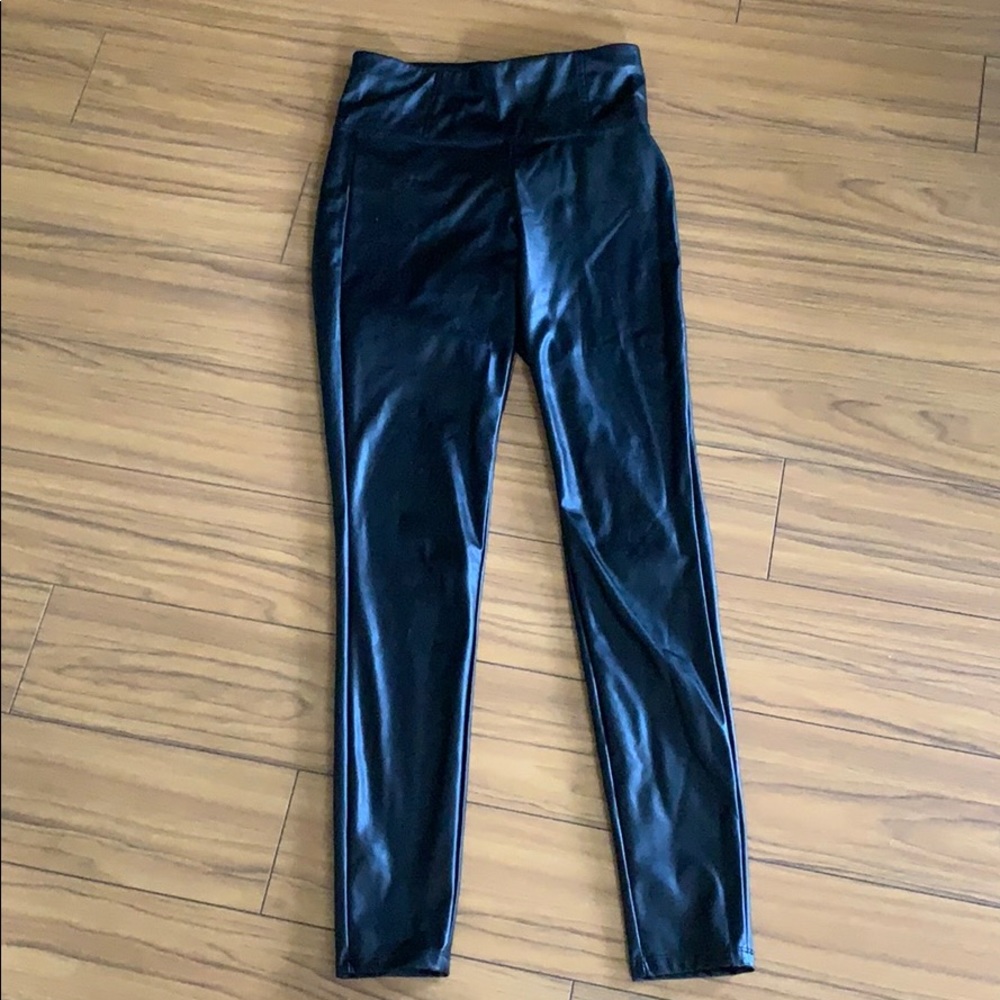 Fake leather leggings